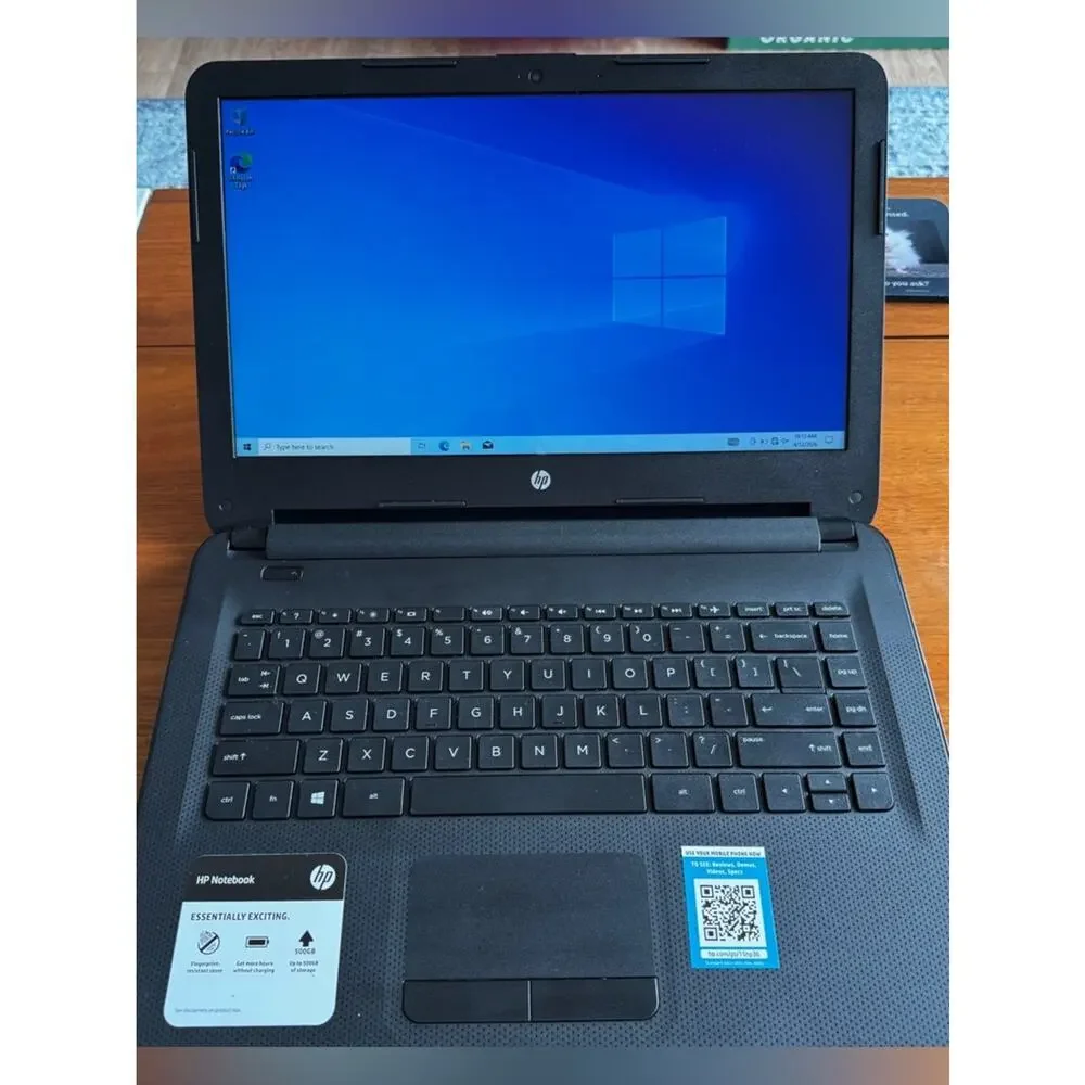 HP 14" Notebook (Model 14-af180nr) - Picture 1 of 9